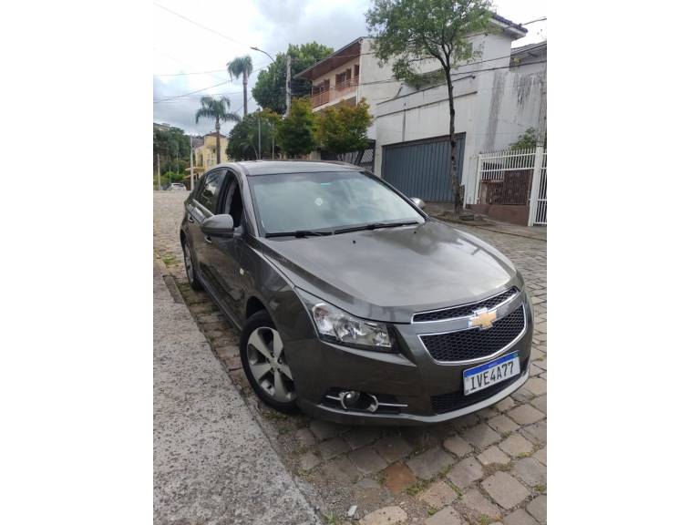 CHEVROLET - CRUZE - 2013/2014 - Cinza - R$ 62.000,00