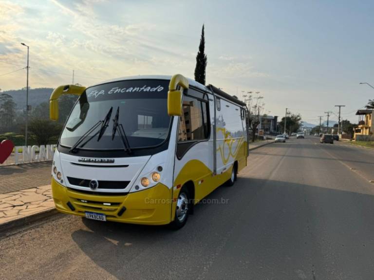 MERCEDES-BENZ - ACCELO 915 - 2009/2009 - Branca - R$ 310.000,00