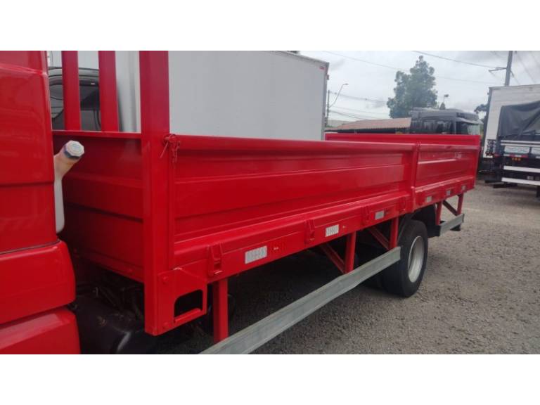 VOLKSWAGEN - 9-160 - 2014/2014 - Vermelha - R$ 225.000,00