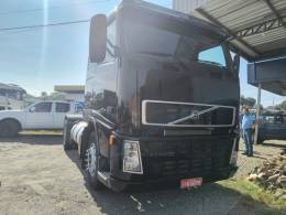 VOLVO - FH - 2007/2007 - Preta - R$ 195.000,00