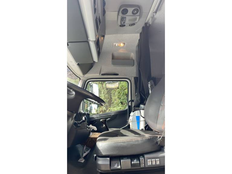 MERCEDES-BENZ - ATEGO 1726 - 2021/2022 - Branca - R$ 398.000,00