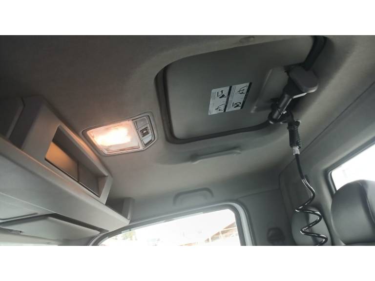 VOLKSWAGEN - 11-180 - 2022/2023 - Branca - R$ 368.000,00