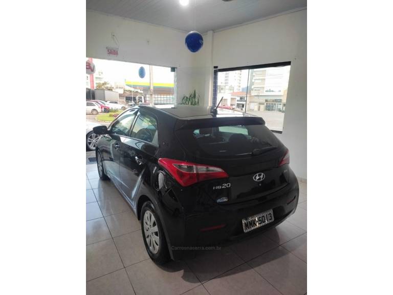 HYUNDAI - HB20 - 2013/2013 - Preta - R$ 41.900,00