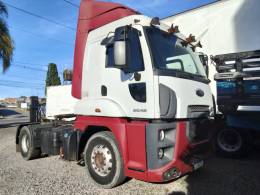 FORD - CARGO 2042 - 2015/2015 - Branca - R$ 220.000,00