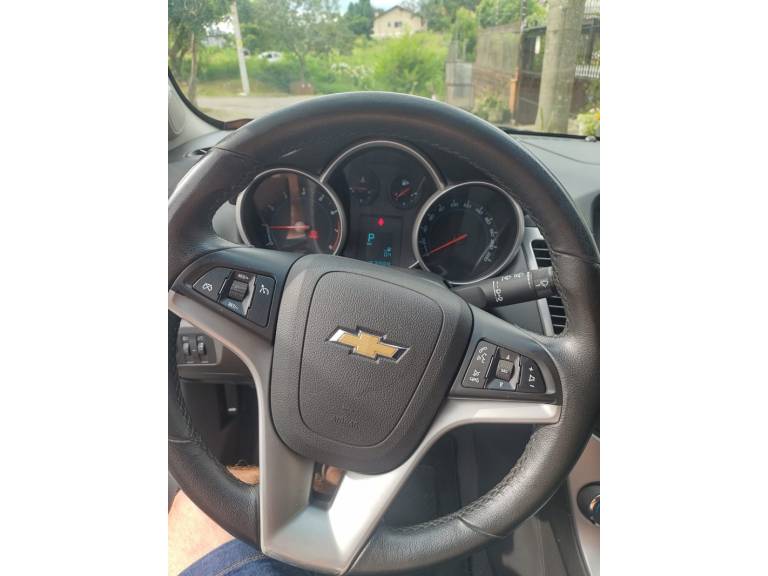 CHEVROLET - CRUZE - 2013/2014 - Cinza - R$ 62.000,00