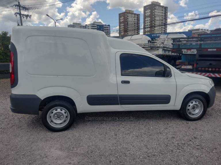 FIAT - FIORINO - 2016/2016 - Branca - R$ 48.000,00