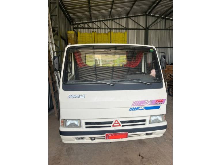 AGRALE - 7500 - 1995/1995 - Branca - R$ 89.000,00