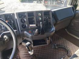 IVECO - DAILY - 2016/2017 - Vermelha - R$ 175.000,00