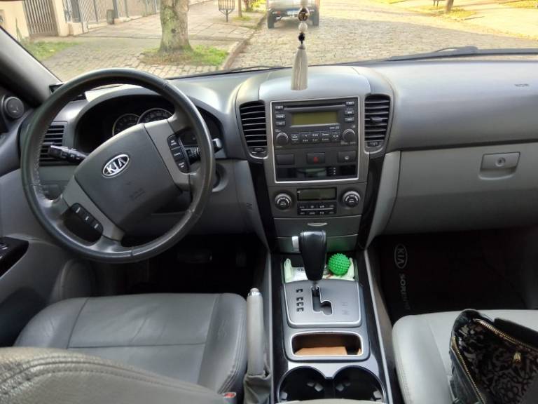 KIA MOTORS - SORENTO - 2009/2009 - Prata - R$ 52.900,00