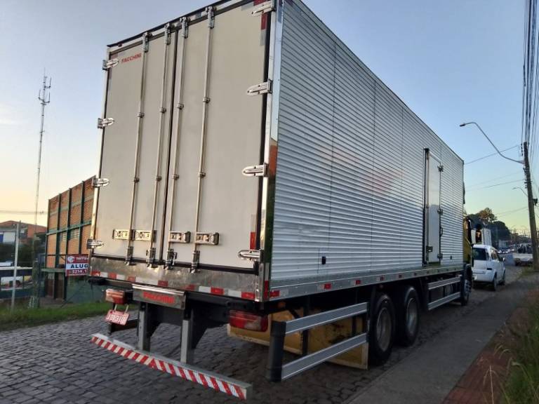 SCANIA - P-310 - 2018/2018 - Dourada - R$ 595.000,00