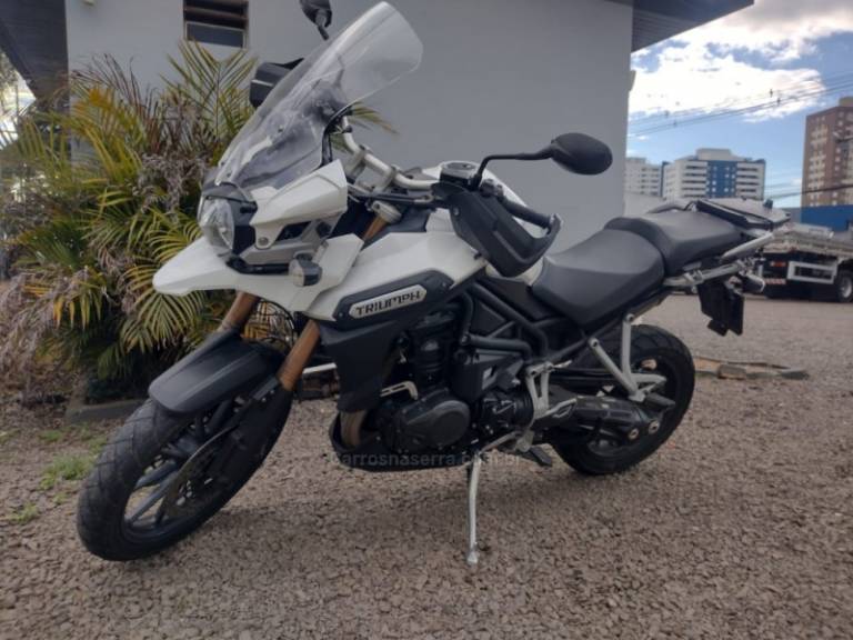 TRIUMPH - TIGER 1200XCA - 2015/2015 - Branca - R$ 53.000,00