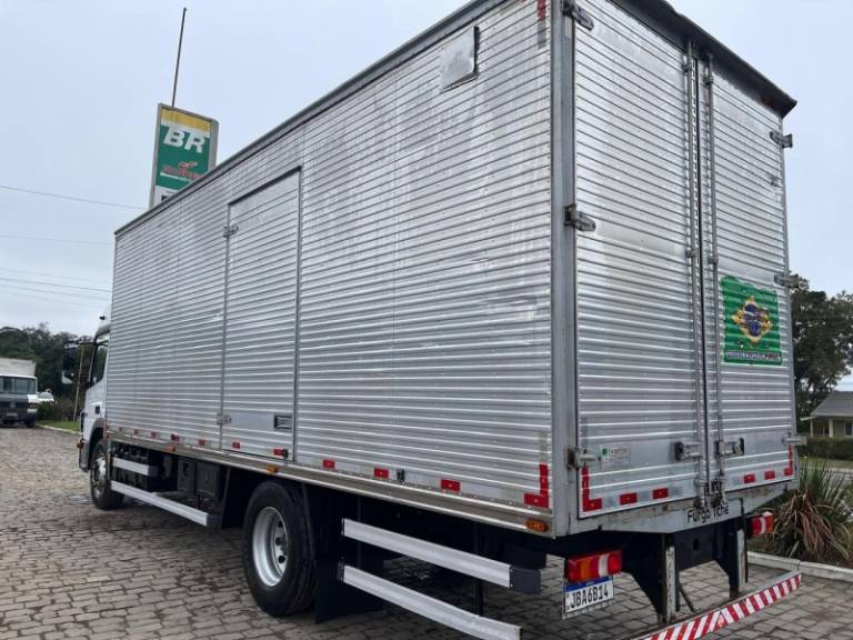 MERCEDES-BENZ - ATEGO 1726 - 2021/2022 - Branca - R$ 398.000,00
