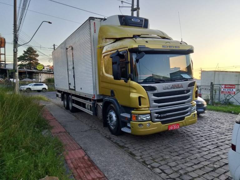 SCANIA - P-310 - 2018/2018 - Dourada - R$ 595.000,00