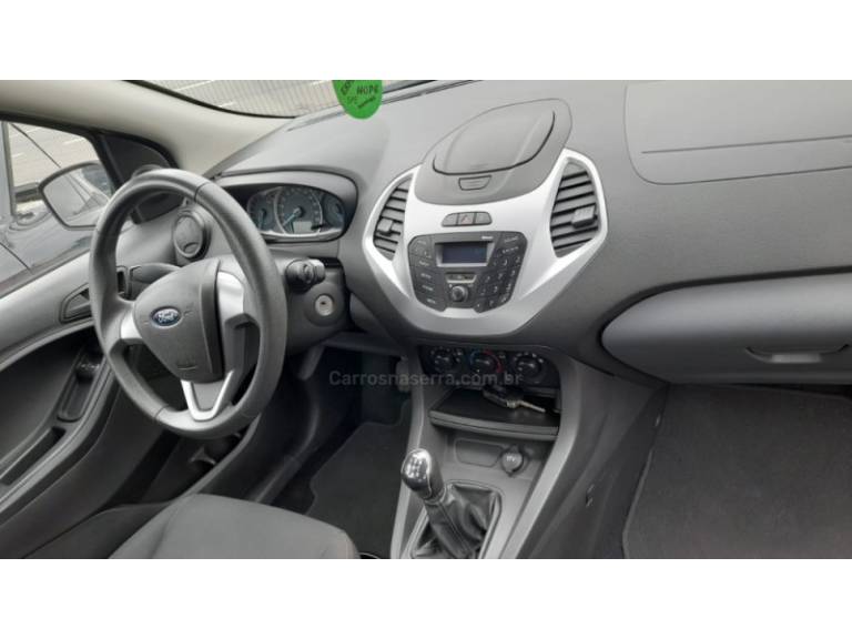 FORD - KA - 2015/2015 - Vermelha - R$ 44.000,00