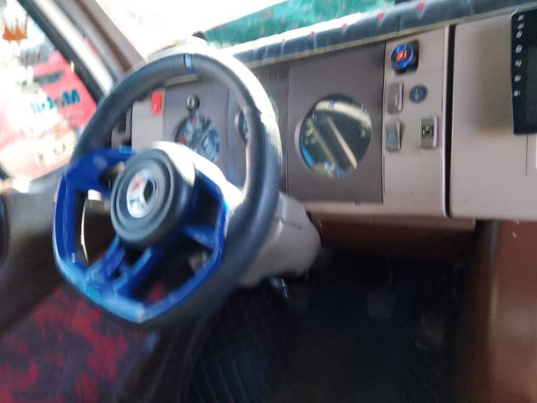 MERCEDES-BENZ - 709 - 1993/1994 - Branca - R$ 130.000,00