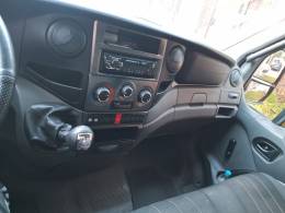IVECO - DAILY - 2016/2017 - Vermelha - R$ 165.000,00