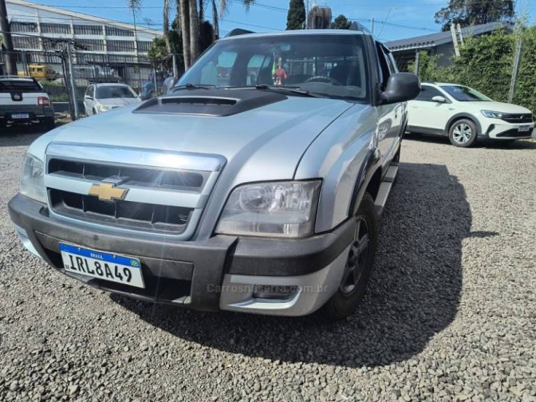 CHEVROLET - S10 - 2010/2011 - Prata - R$ 88.000,00