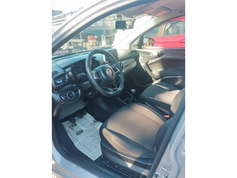 FIAT - ARGO - 2020/2020 - Prata - R$ 56.000,00