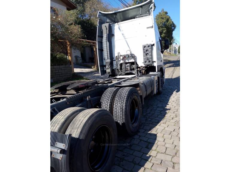 VOLVO - FM - 2012/2012 - Branca - R$ 220.000,00